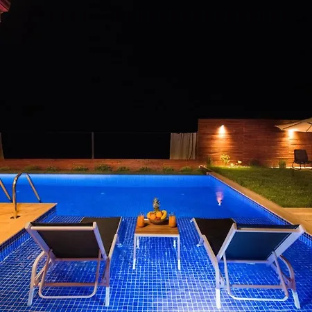 Nazar Villa